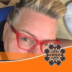 Meet your Posher, Adele